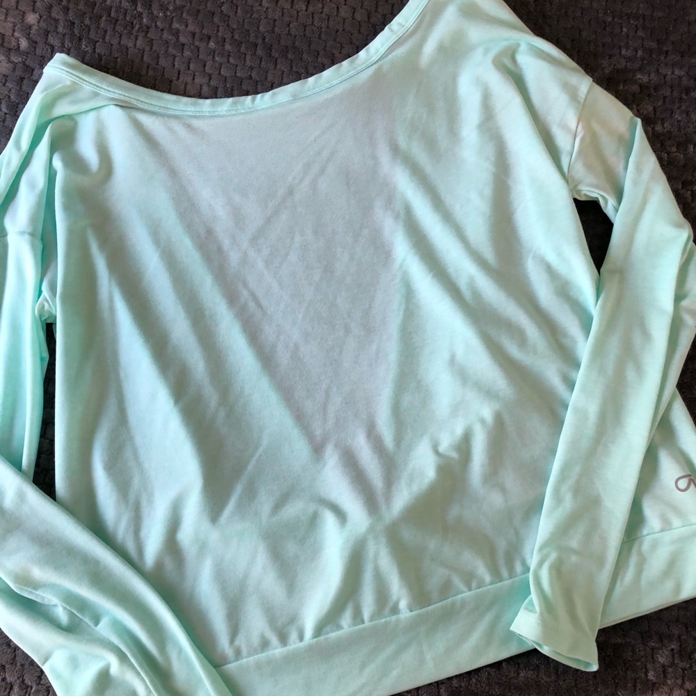 Gap fit blue top